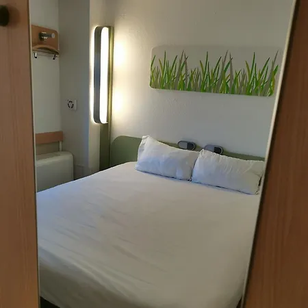 Отель Ibis Budget Centre Meriadeck 2*
