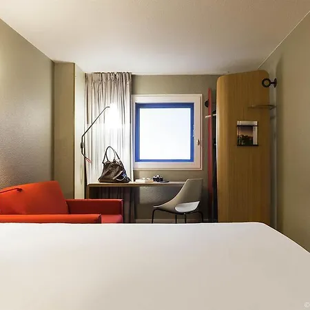 Отель Ibis Budget Centre Meriadeck 2*